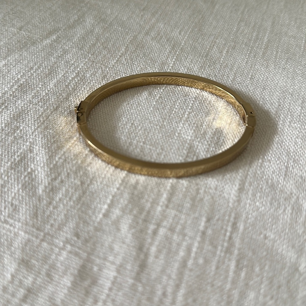 Michael kors bangle